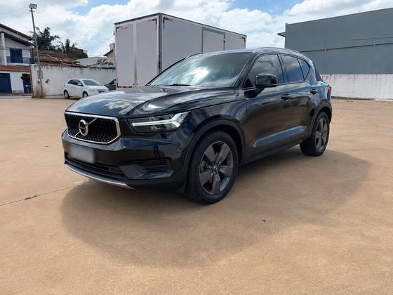 VOLVO XC40 2.0 T4 GASOLINA MOMENTUM GEARTRONIC VOLVO XC40 2.0 T4 GASOLINA MOMENTUM GEARTRONIC